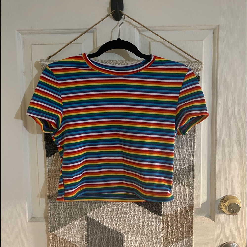 Rainbow cropped tshirt